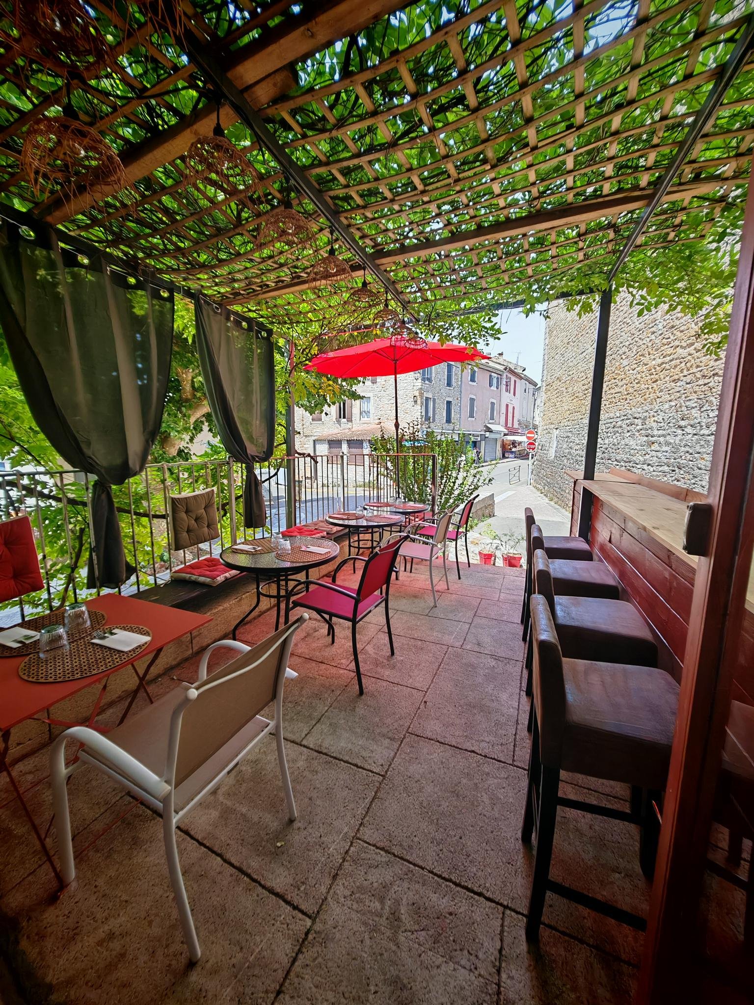 terrasse sos gourmand vallon pont d'arc