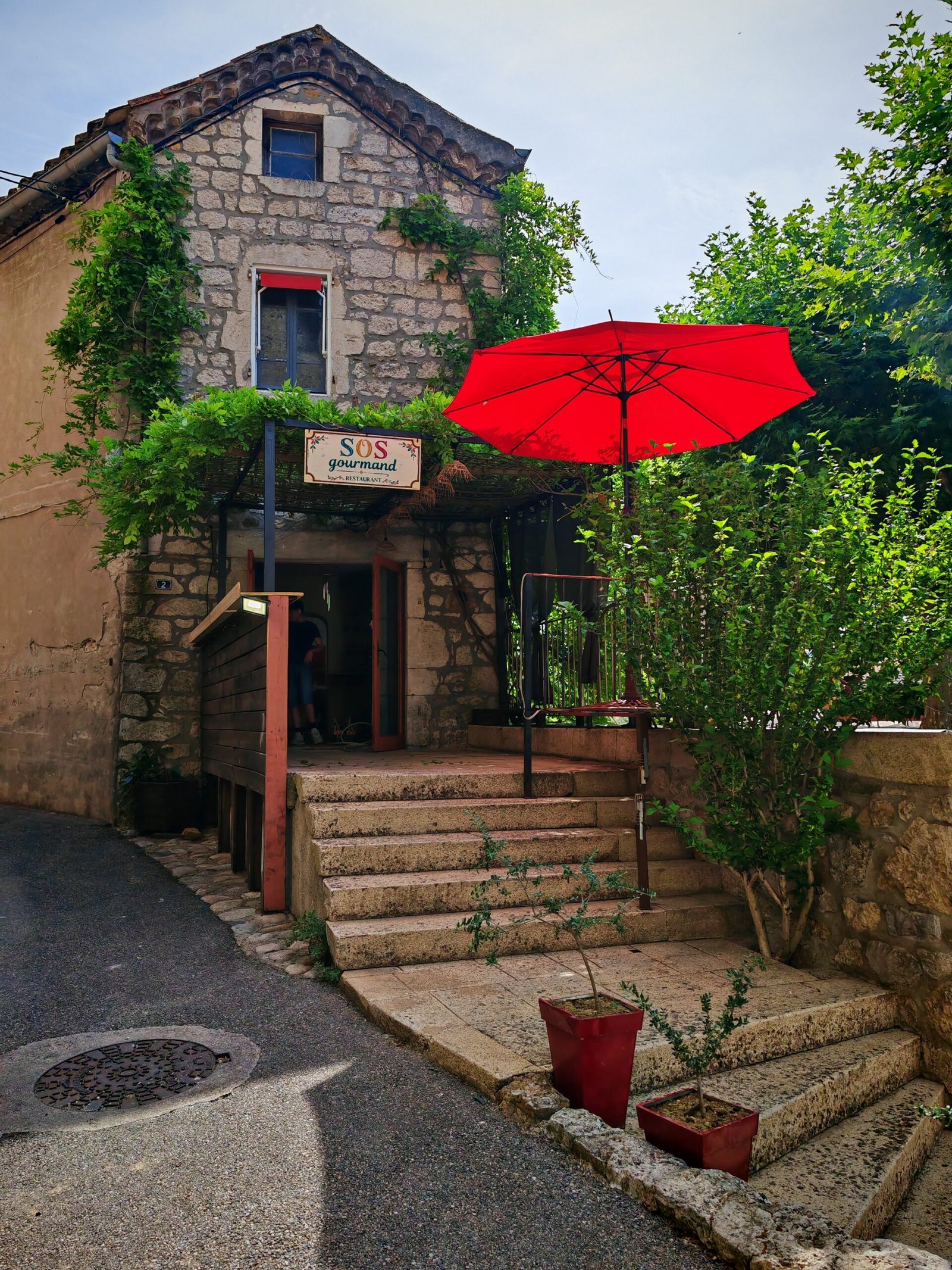 terrasse restaurant vallon pont d'arc